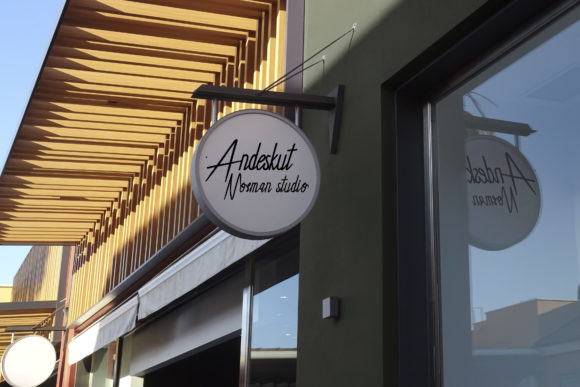 Andeskut: A Timeless Handwritten Style